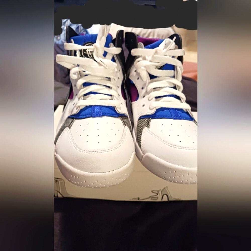 Huarache sneakers